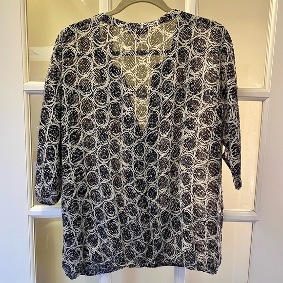 Sheer Banana Republic Blouse - Picture 3 of 3